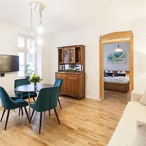 Stilvoll&ruhig - Zentrale Top-lage - King Bett Apartment